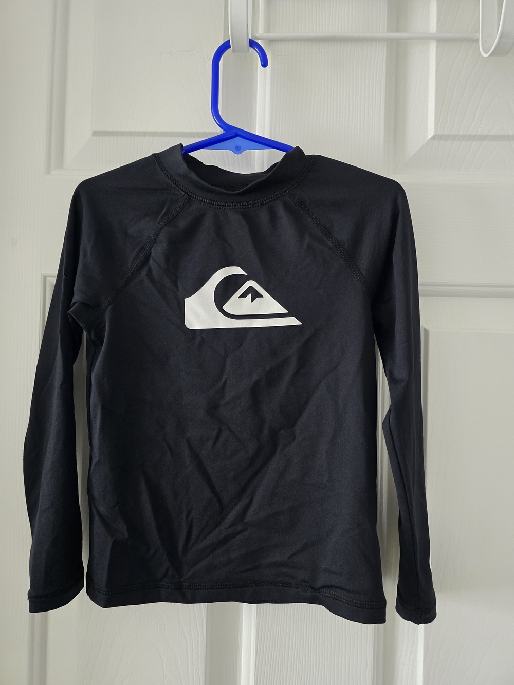 Boys Quiksilver Black Long Sleeve Rash Guard Swim Shirt Size 5